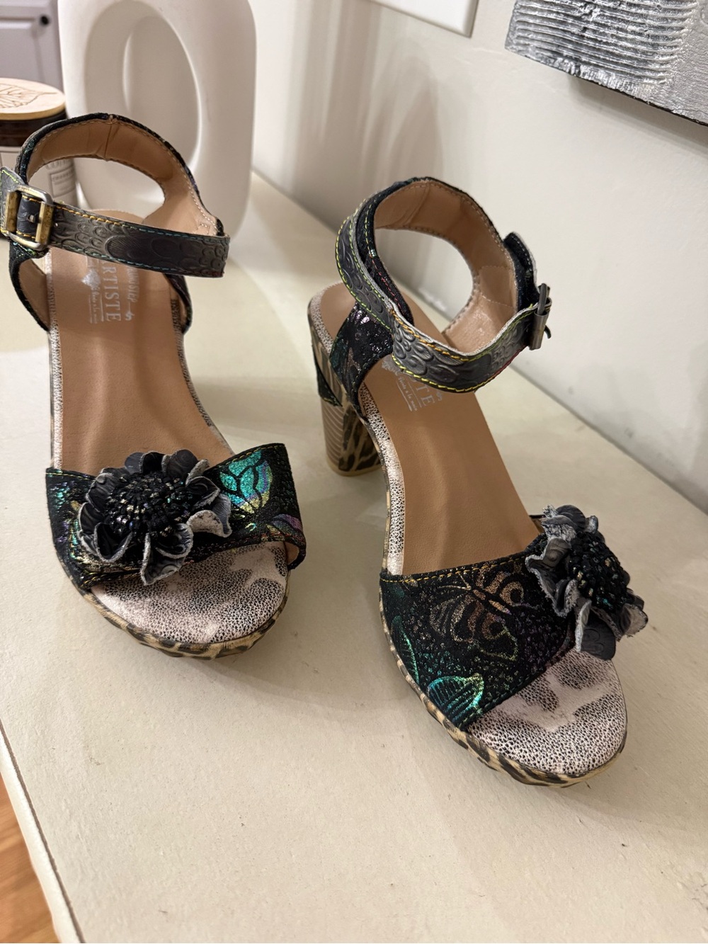 Women's Multicolor Floral Platform Sandals with Ankle Strap. 37 (6.5-7) - Picture 7 of 10